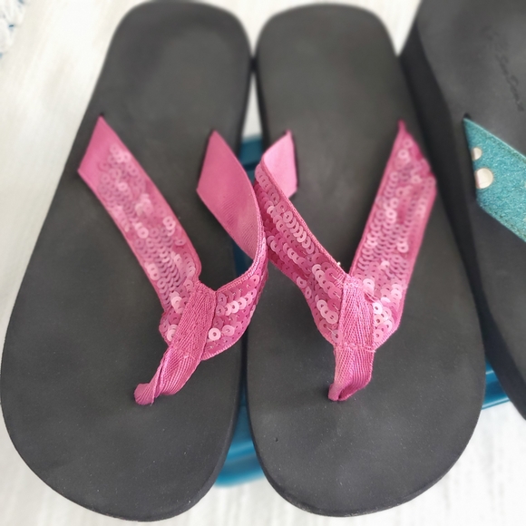 Black Flip Flops with Pink and Blue Straps - Picture 3 of 9